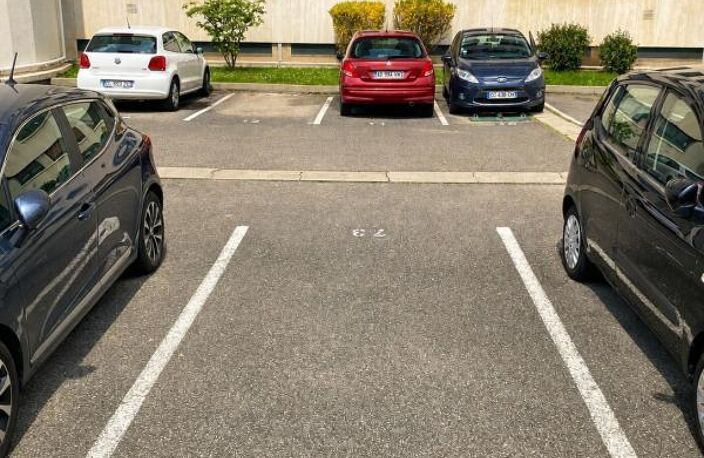 Parking À Louer — photo 3