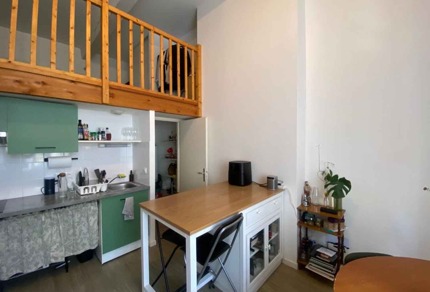 Charmant T1 bis avec mezzanine et parking privé – Quartier Sainte-Croix — photo 1