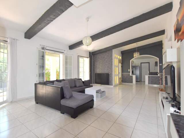Maison À Vendre — photo du bien