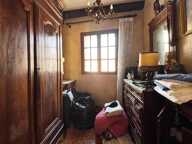 À rénover : Maison de ville de 180m2 sur 3 niveaux — photo 4