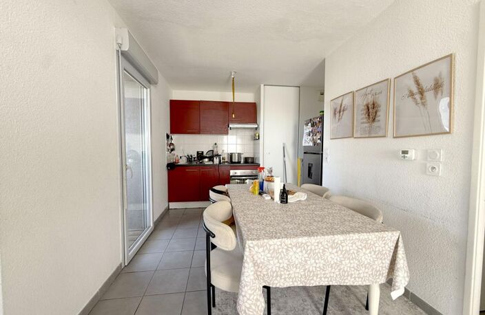 TOULOUSE BELLEFONTAINE – T3 AVEC DOUBLE TERRASSE ET PARKING SOUS-SOL — photo 4