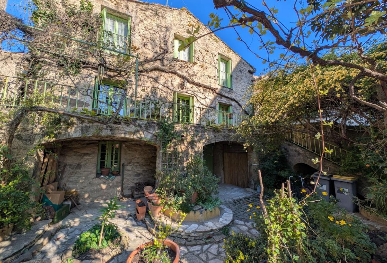 Maison de charme avec jardin en plein centre-ville de Pézenas — photo 1