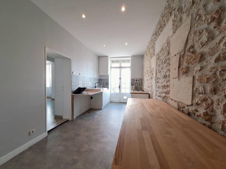   Maison de bourg à Échillais – Idéale pour un investissement locatif rentable  ✨ — photo 1