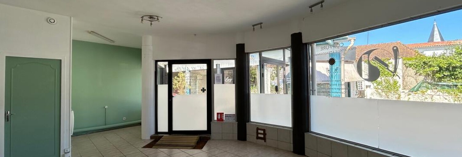 Commerce  45 m² à louer à Saujon (17600)