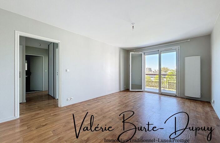Orléans Saint-Marceau Lycée St Charles Appartement à vendre T2 45m2 avec Terrasse plein vue dégagée et parking extérieur — photo 2