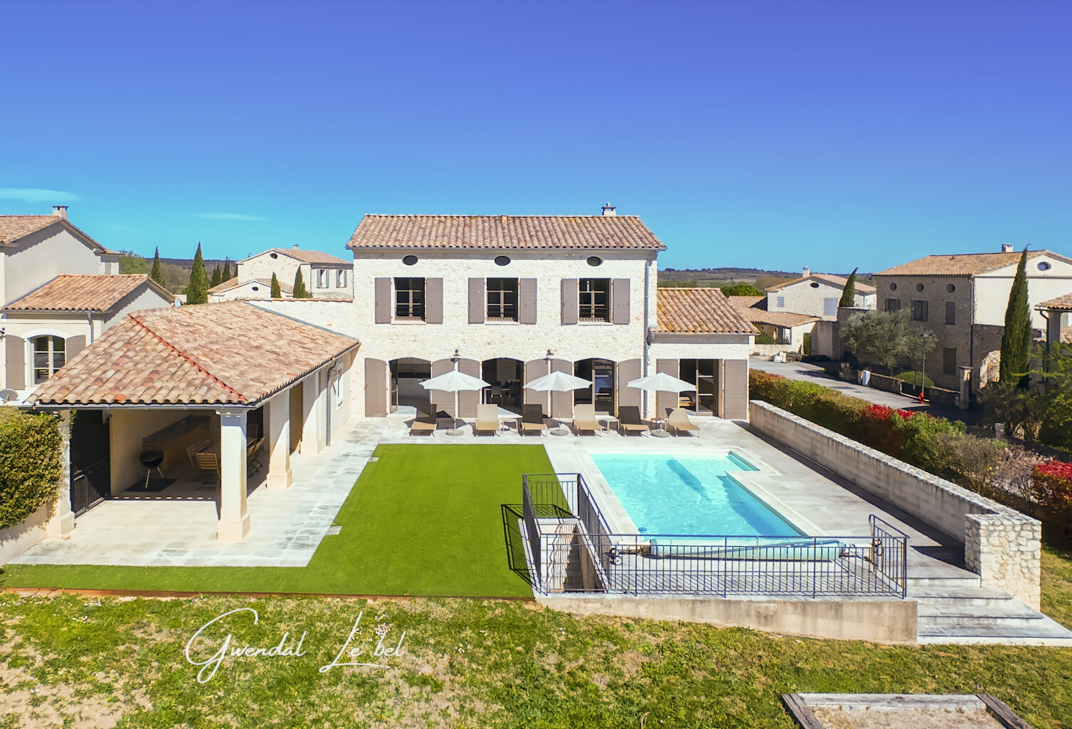 Villa de 5 pièces 160 m2, UZES (30) — photo 1