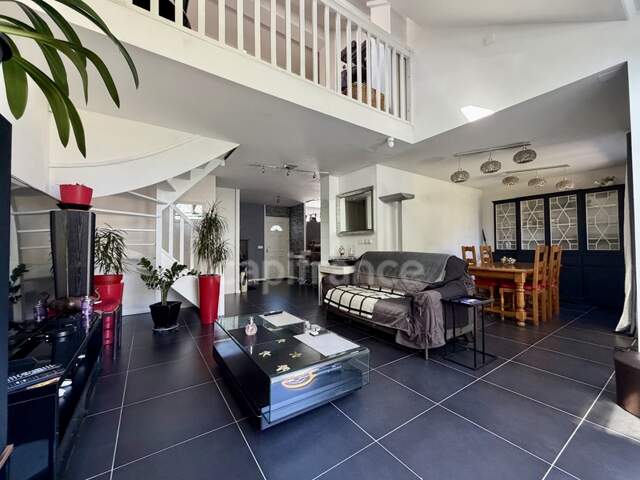 A vendre maison de 105 m² à Cergy – 3 chambres avec jardin au calme — photo du bien
