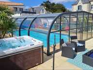 Maison à vendre 8 pièces SAINT GILLES CROIX DE VIE (85)- ensemble immobilier de 2 maisons de type 4 avec piscine jardinet stationnement — photo 3