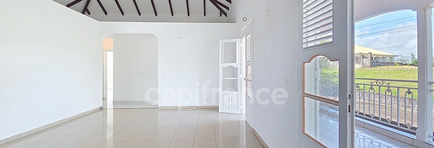 Maison 5 Pièces 120 m² à vendre à Sainte-Anne (97180)