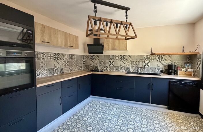 Venez découvrir cette maison familiale + studio indépendant ! — photo 2