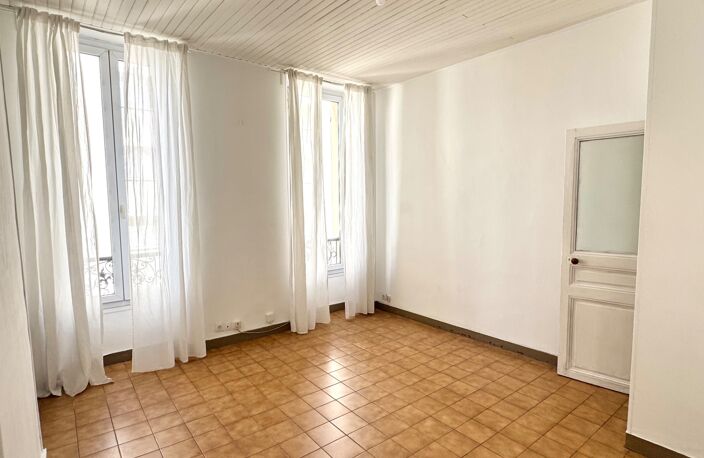 Appartement à vendre 3 pièces MARSEILLE 7EME ARRONDISSEMENT (13) St Victor proximité Vieux Port et Endoume — photo 3