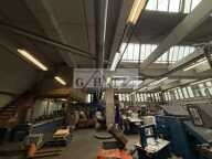 ENTREPÔT-BUREAUX de 490 M2 À LOUER SUR MONTREUIL! — photo 2