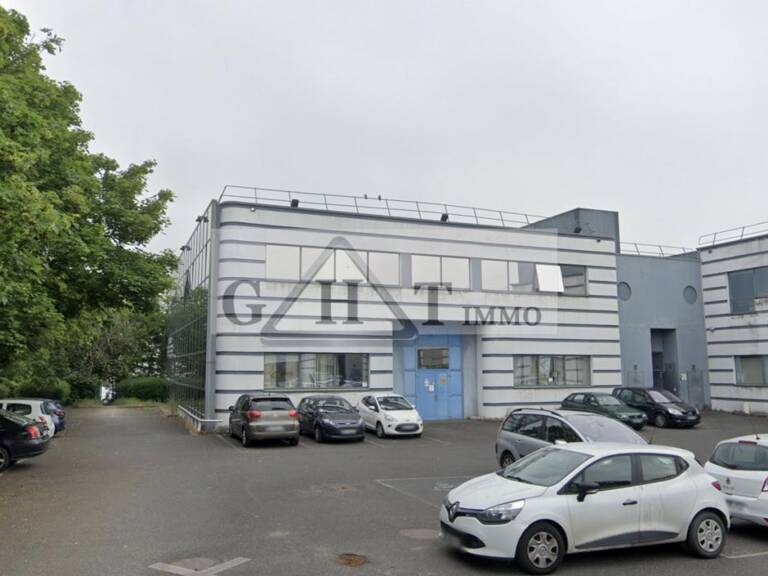 Bureaux - 700m² - Grigny — photo 1