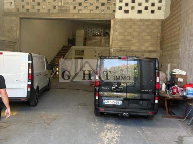 A vendre Local d'activité 740m2 — photo du bien