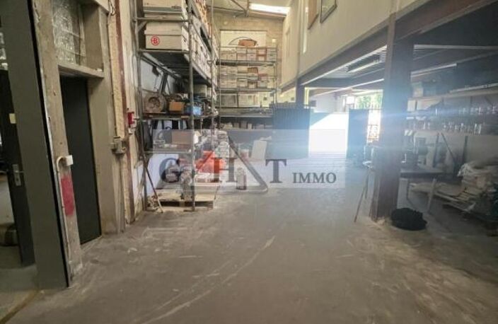 A vendre Local d'activité 740m2 — photo 2