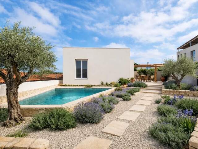 Maison moderne avec piscine à Fitou — photo du bien
