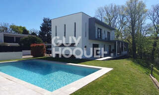 Maison 5 Pièces 207 m² à vendre à Saint-Genis-Laval (69230)