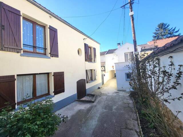 Maison À Vendre — photo du bien