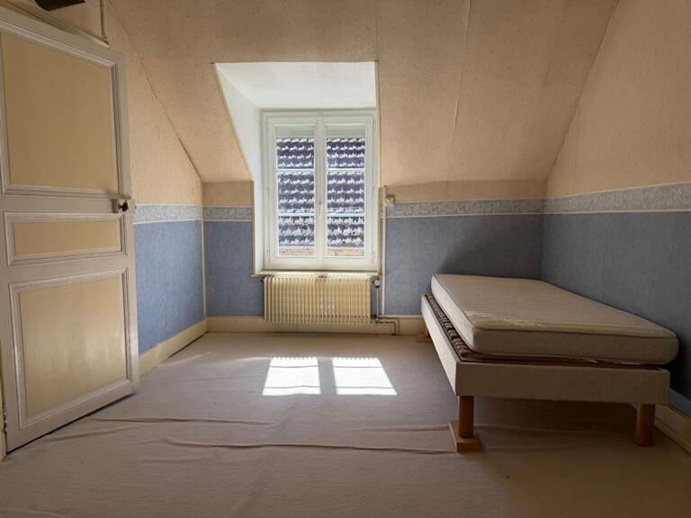 Maison ancienne 6 pièces 127 m² avec courrette de 30 m2 devant — photo 1