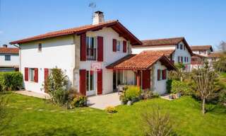 Maison 5 Pièces 136 m² à vendre à Cambo-les-Bains (64250)