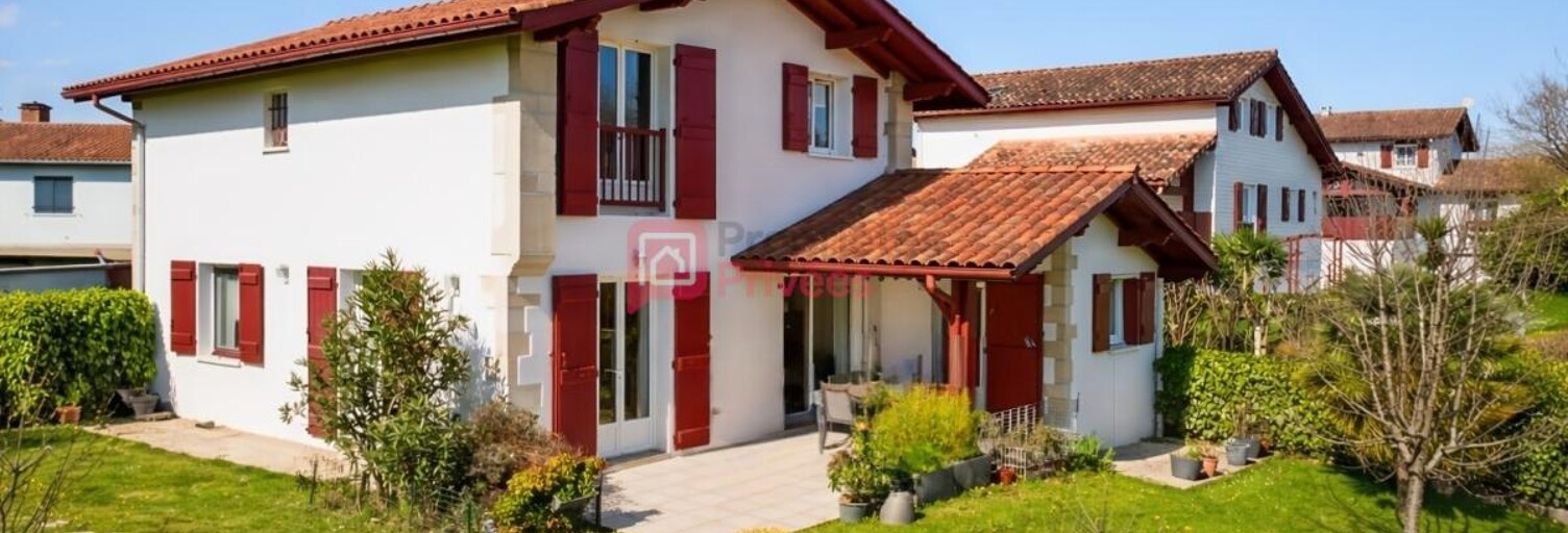 Maison 5 Pièces 136 m² à vendre à Cambo-les-Bains (64250)