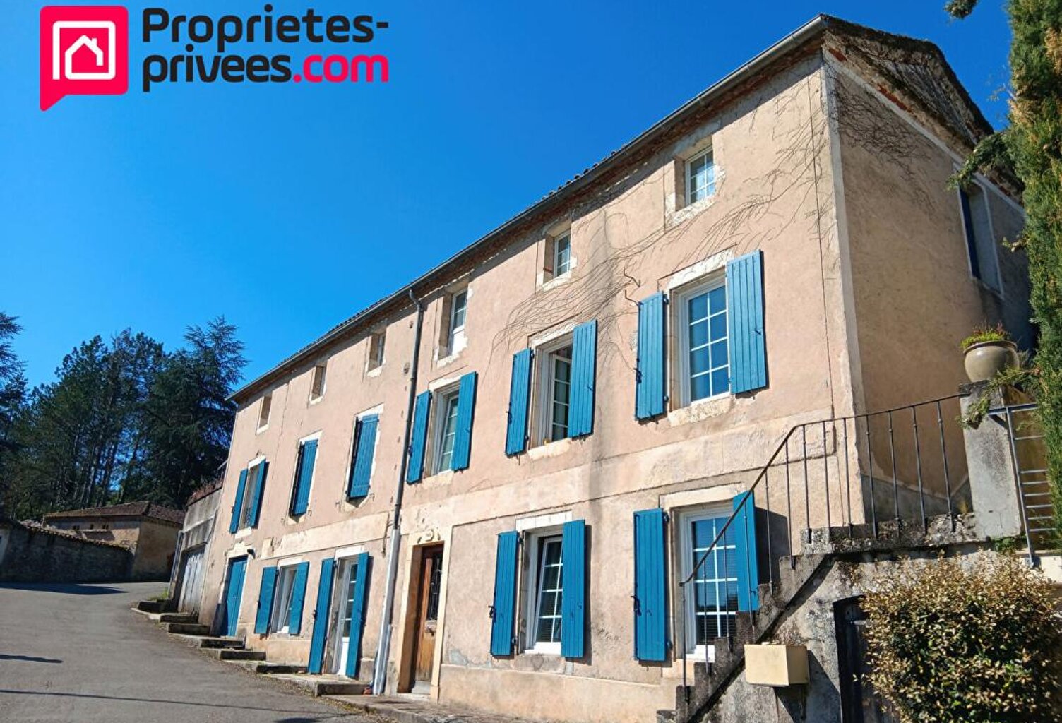 Cahors 46000 à 10 minutes, grande maison idéal accueil pélerin, avec jardin et piscine — photo 1