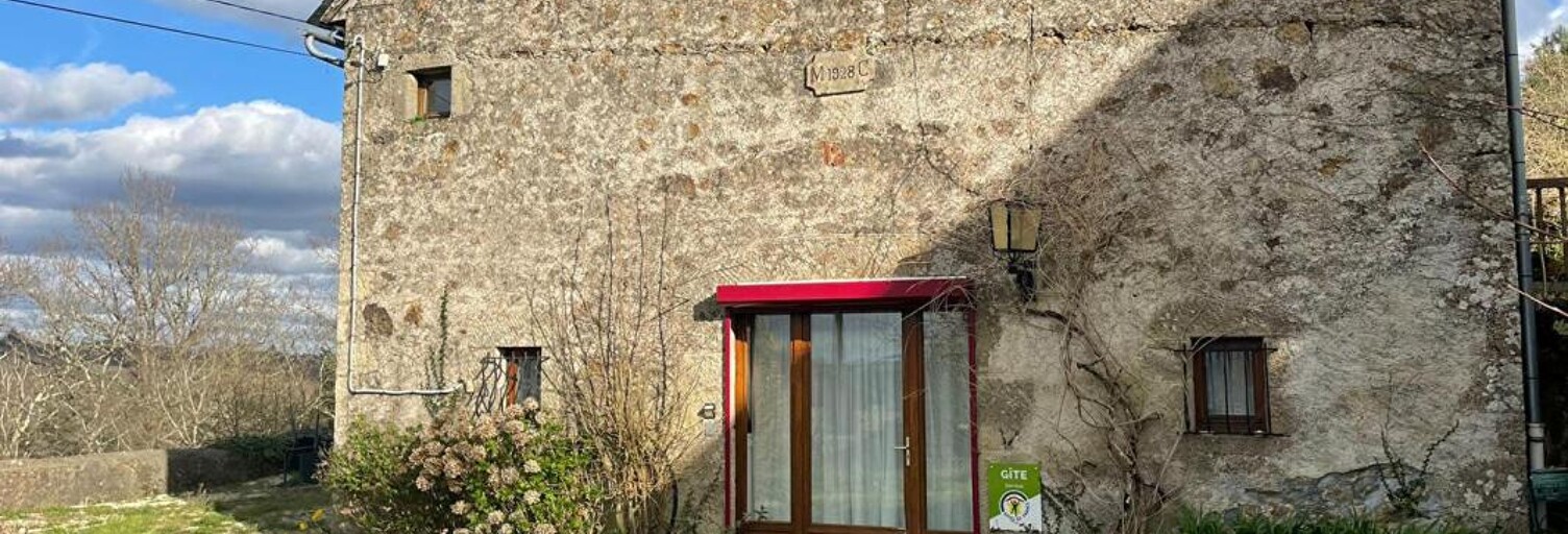 Maison 11 Pièces 384 m² à vendre à Saint-Bonnet-Elvert (19380)