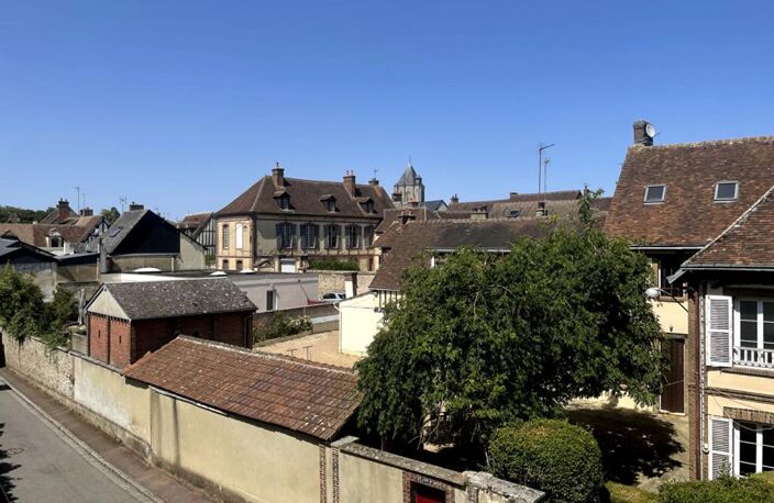 Appartement 112 m² Hyper-centre de Verneuil 3 chambres séjour double  2 parkings — photo 3