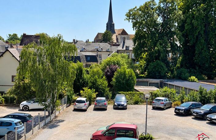 Appartement 112 m² Hyper-centre de Verneuil 3 chambres séjour double  2 parkings — photo 5