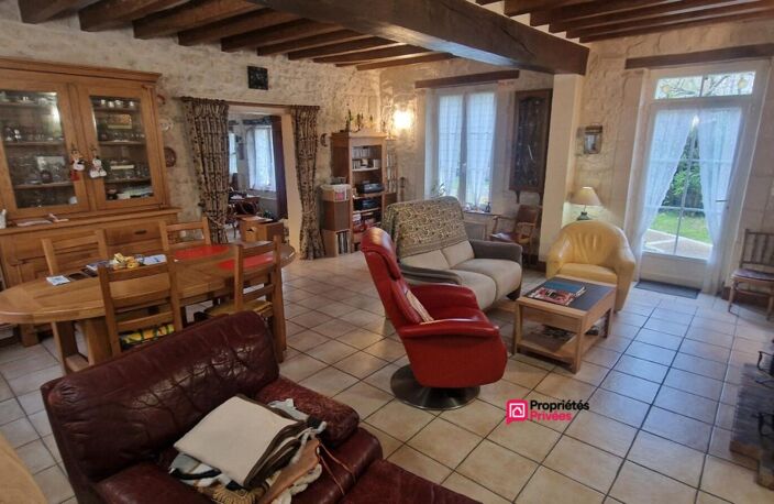 Longère de 155 m² - 6 pièces dont 3 chambres plus dépendances — photo 4