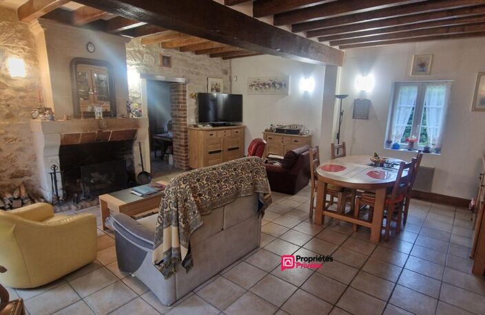 Longère de 155 m² - 6 pièces dont 3 chambres plus dépendances — photo 5