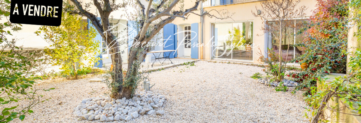 Maison 8 Pièces 187 m² à vendre à Saint-Saturnin-lès-Avignon (84450)
