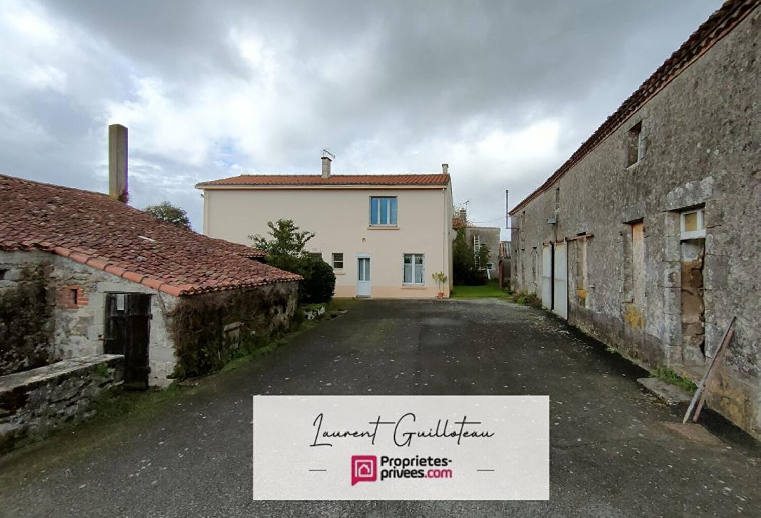 Ensemble immobilier Secteur La Verrie 13 pièces 266 m2 — photo 1
