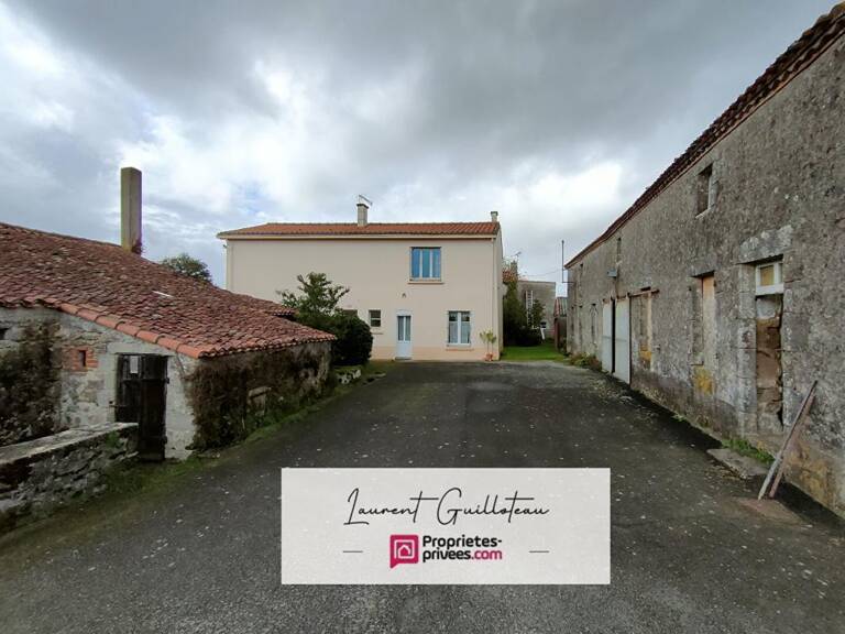 Ensemble immobilier Secteur La Verrie 13 pièces 266 m2 — photo 1