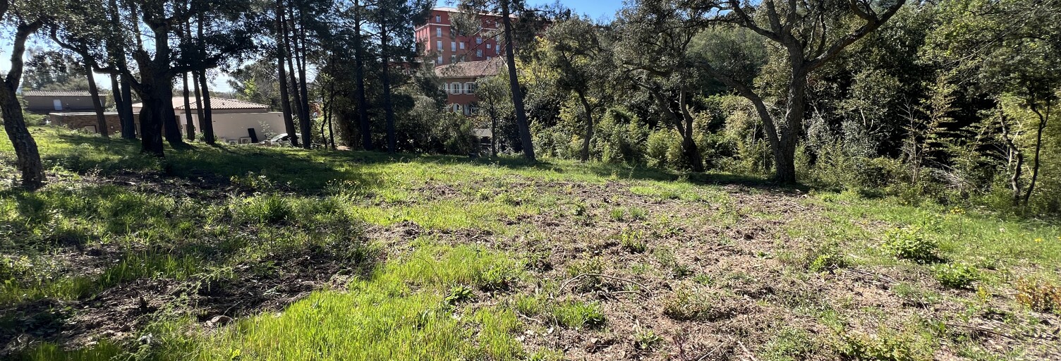 Terrain 1418 m² à construire Grimaud (83310)