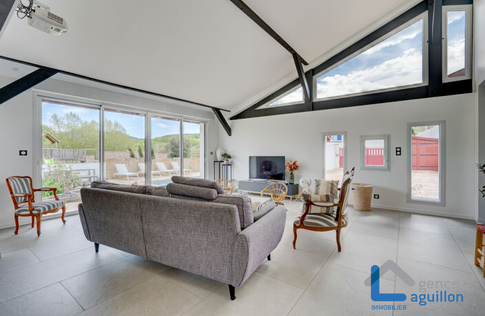 MAISON 183M2 PLAIN-PIED 5 PIECES TERRAIN 1400M2 URRUGNE — photo 4