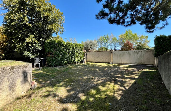 Centre ville - Villa avec 141 m2 avec jardin et sous sol com — photo 4
