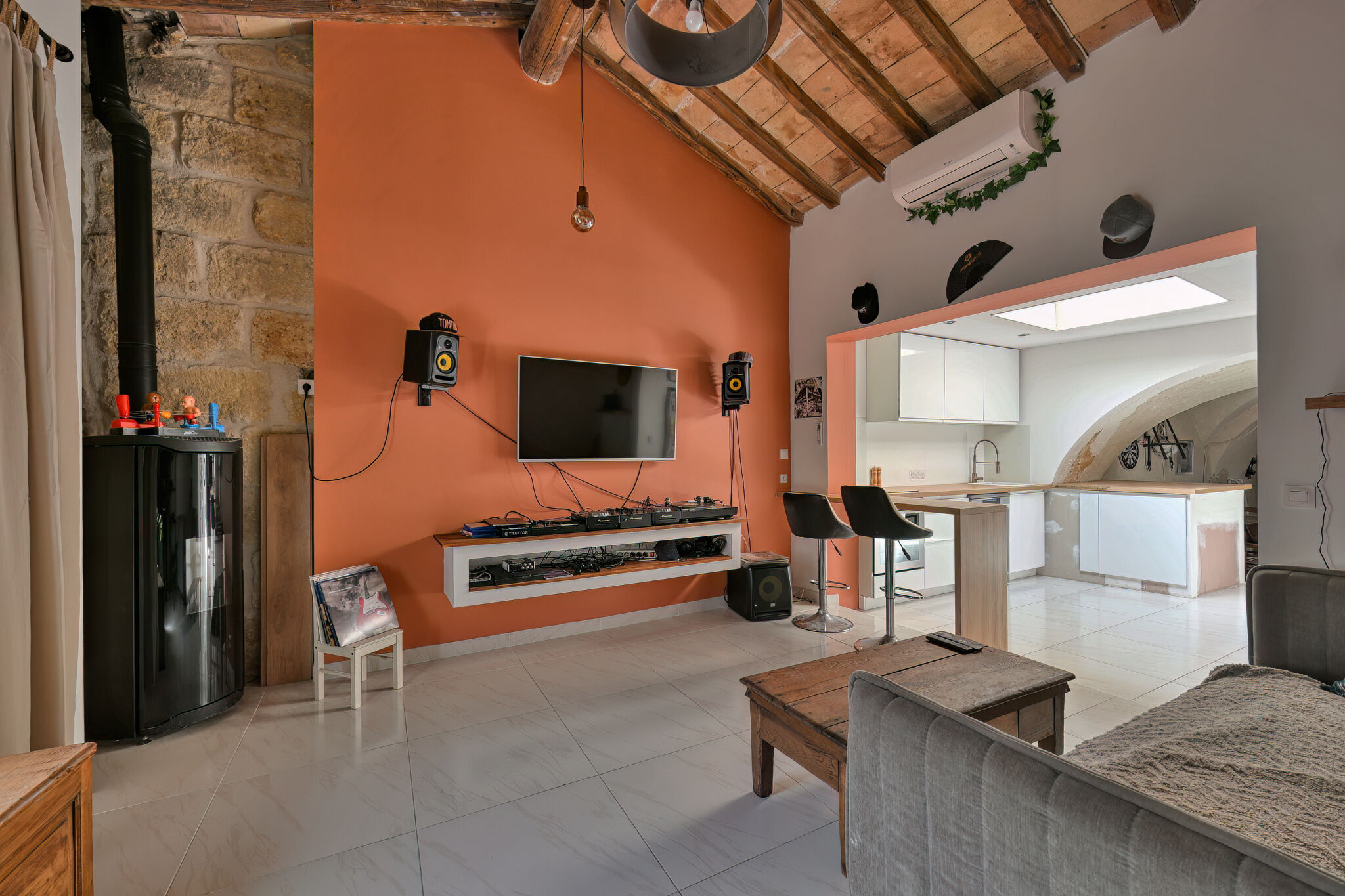 Maison de Village   T6 à vendre Aimargues 30470