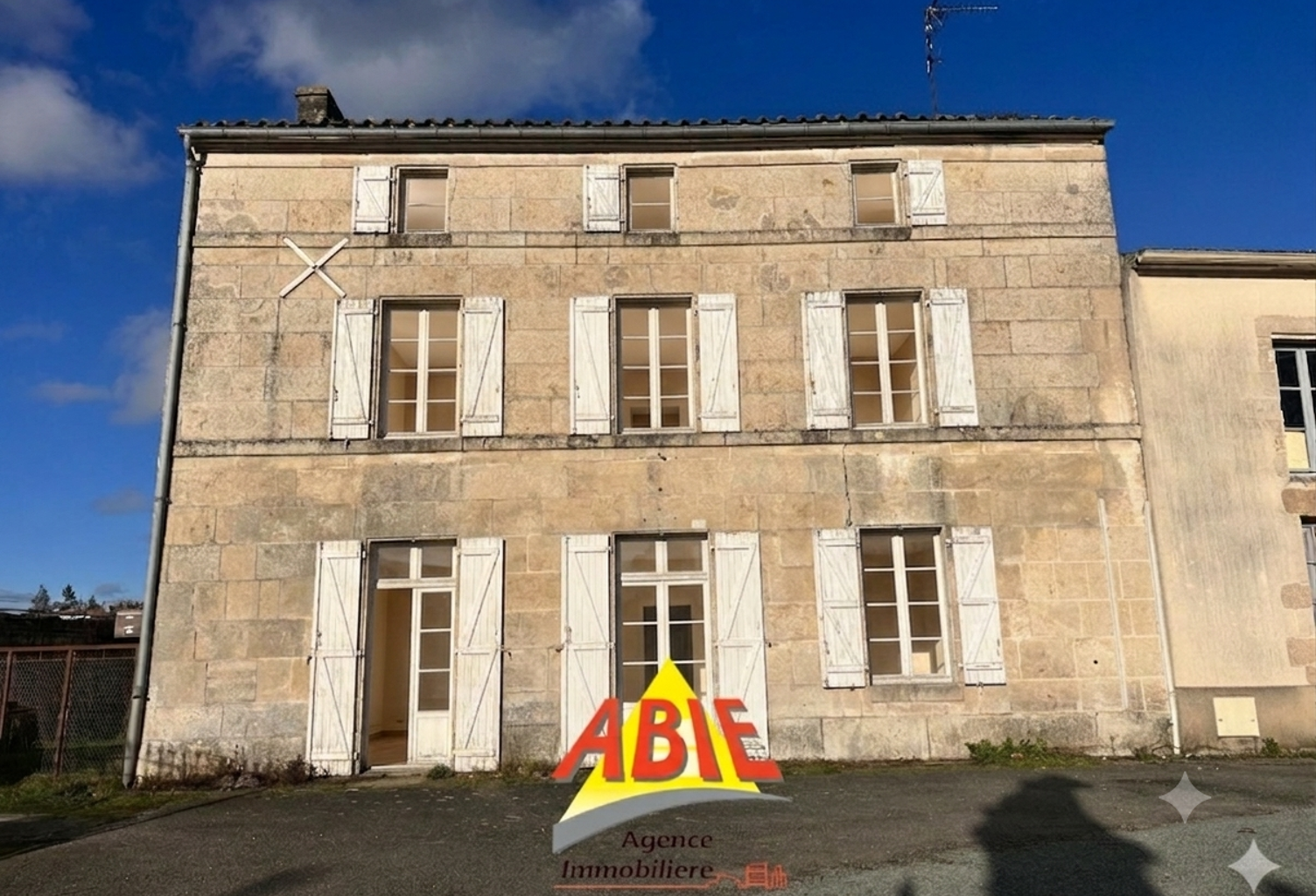 Oulmes   Maison familiale 105 m2 avec terrain de 550 m2 — photo 1