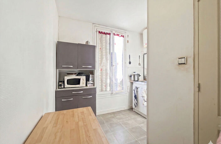 INVESTISSEMENT STRATÉGIQUE : T1 MEUBLÉ + CAVE À ARGENTEUIL — photo 2