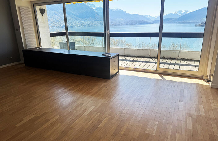 T4 116 m2 - VUE PANORAMIQUE LAC — photo 3