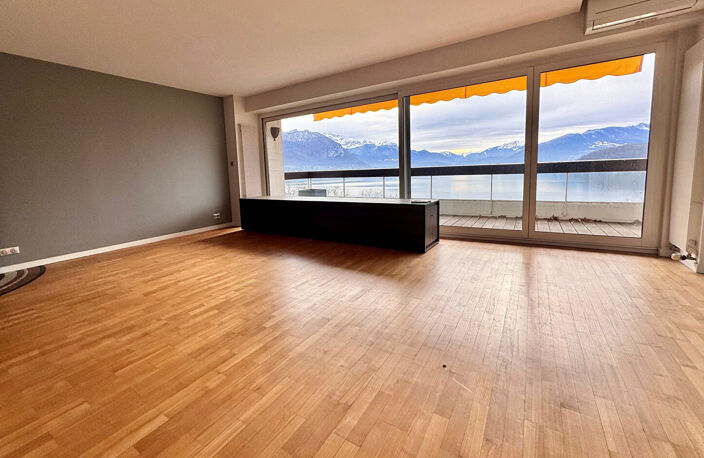 T4 116 m2 - VUE PANORAMIQUE LAC — photo 5