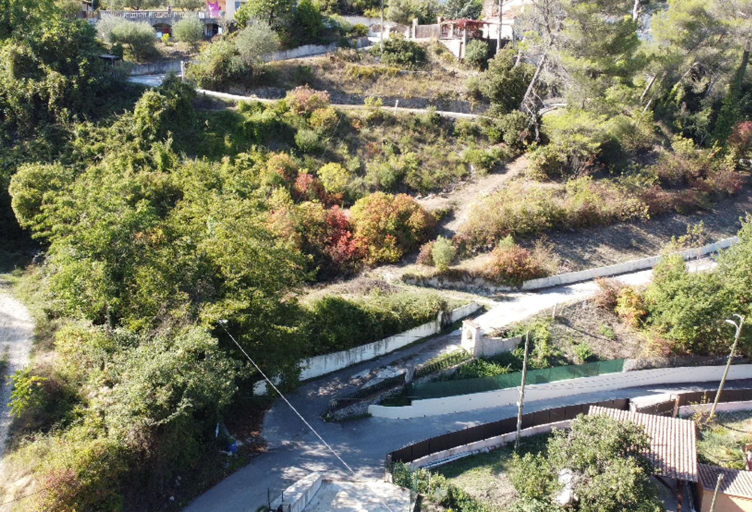 Terrain constructible 1280 m2 avec permis   Drap — photo 1