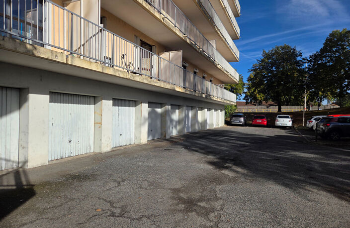 Garage à Angoulême — photo 3