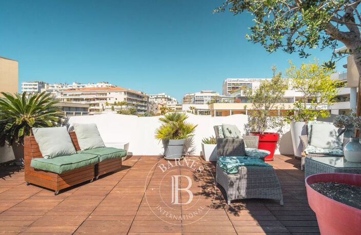 Vente - Appartement Toit terrasse - Résidence fermée - Marseille — photo 4