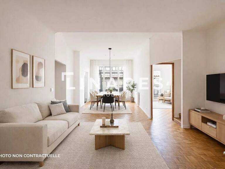 JOYAU BRUT - Appartement T3 de 74m2 - Terrasse 30m2 - 13007 SAIN — photo 1