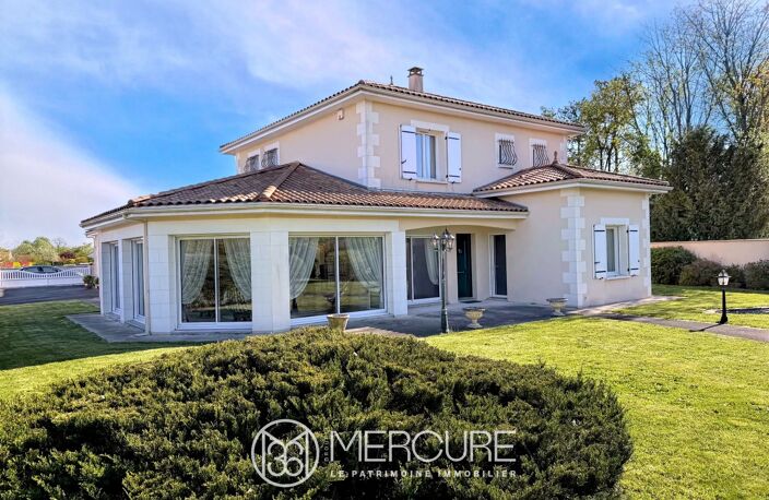 SPACIEUSE VILLA AVEC GARAGES — photo 2