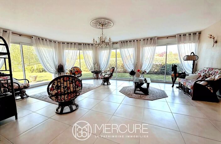 SPACIEUSE VILLA AVEC GARAGES — photo 5