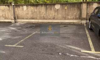 Appartement   m² à louer à Apt (84400)