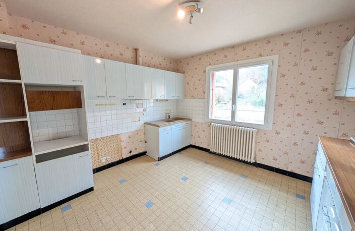Vente maison 6 pièces 136 m² Civaux (86320) — photo 3